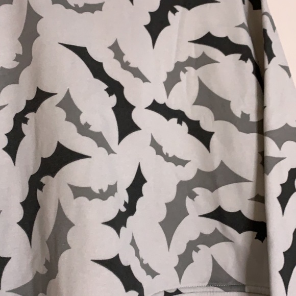 better together bat print crewneck pull over gray XL - Picture 3 of 5